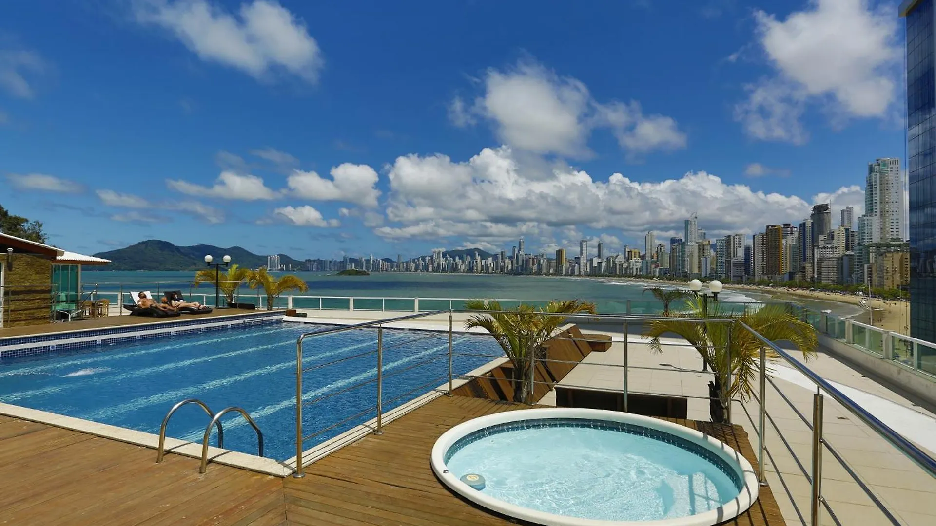 Frente Mar Incomparavel Balneário Camboriú Brasil